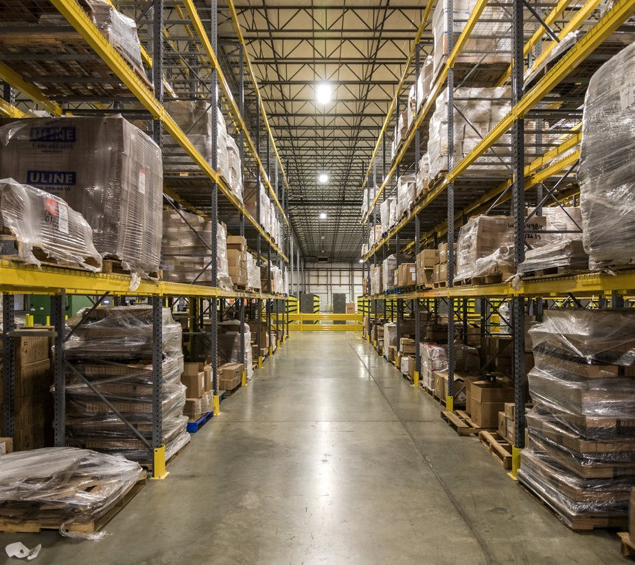 Should You Invest in Your Own Warehouse or Outsource Ecommerce Fulfill